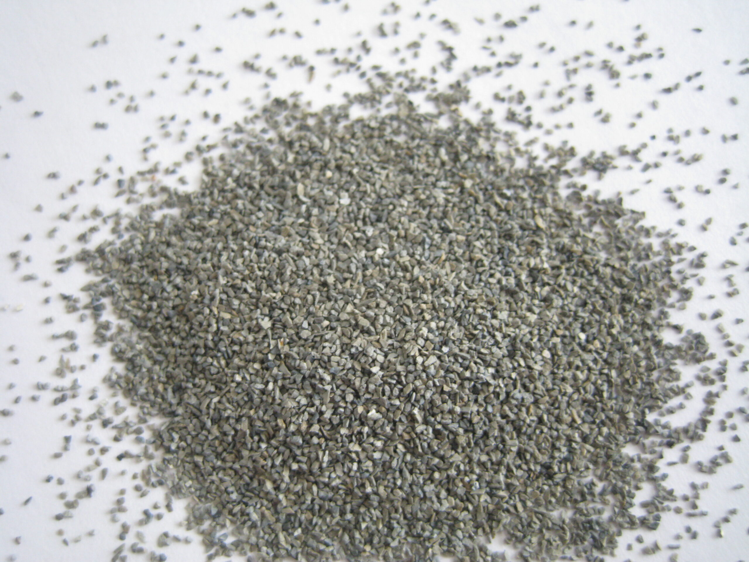 Цирконий-корунд